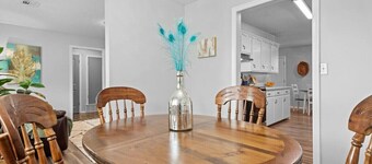 Cute and Cozy Cottage