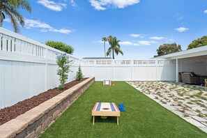Property grounds - New Modern Luxury, 3/2 Fam Friendly, BBQ, Central! (Encinitas)