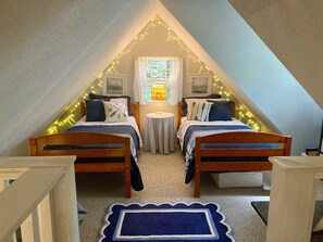 2 habitaciones, tabla de planchar con plancha y cuna de viaje 