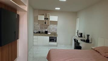 1 quarto, acesso à internet, roupa de cama