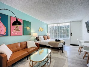 1 bedroom, WiFi, bed sheets