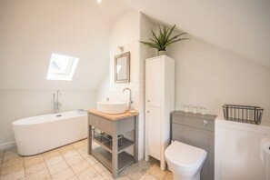 Free toiletries, hair dryer - 2 Beach Cottages, Thorpeness (Thorpeness)