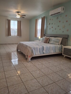 2 bedrooms, travel crib, free WiFi, bed sheets