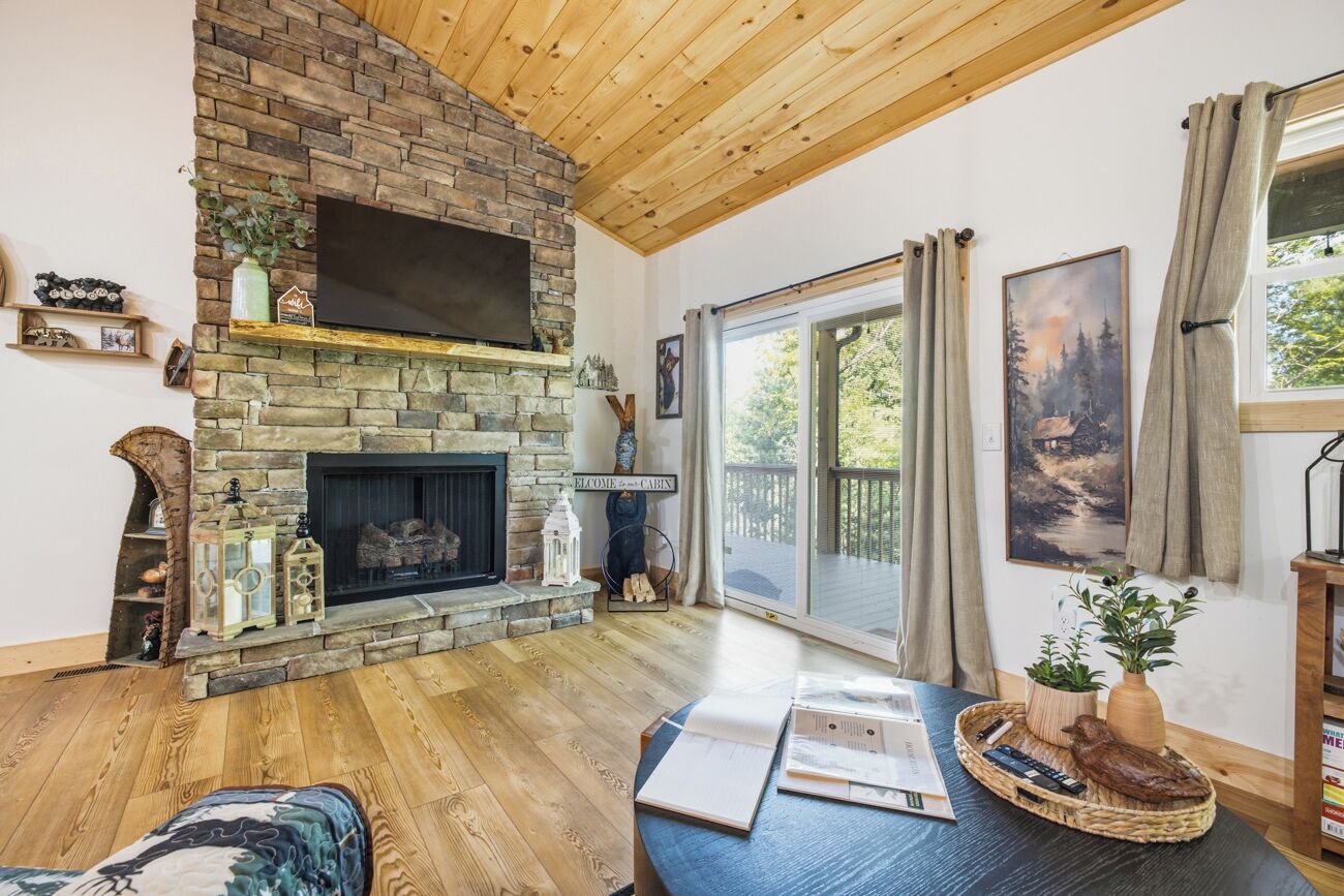 Cozy Murphy Cabin  Near Lake Hiwassee & Wineries - Murphy, NC