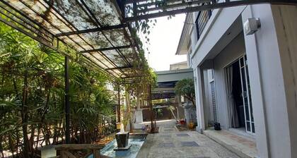 The Plant Thiwanon, Pathumthani
Bangkok