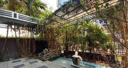 The Plant Thiwanon, Pathumthani
Bangkok