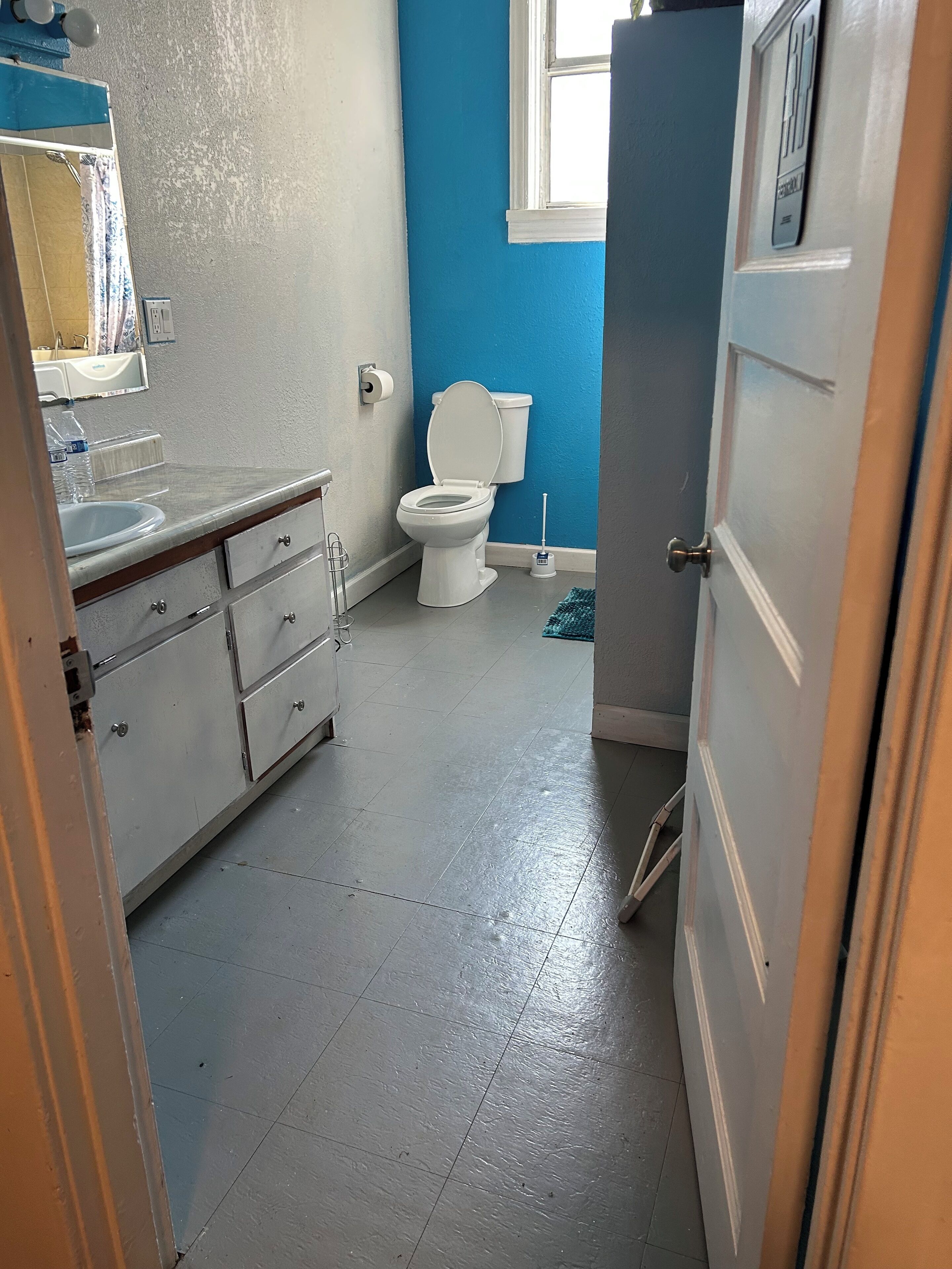 Towels, soap, toilet paper