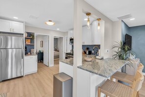 Fridge, microwave, oven, stovetop - HighSpeed Wi-Fi | Linen+Towel | Full Kitchen | BBQ (Seaside Heights)