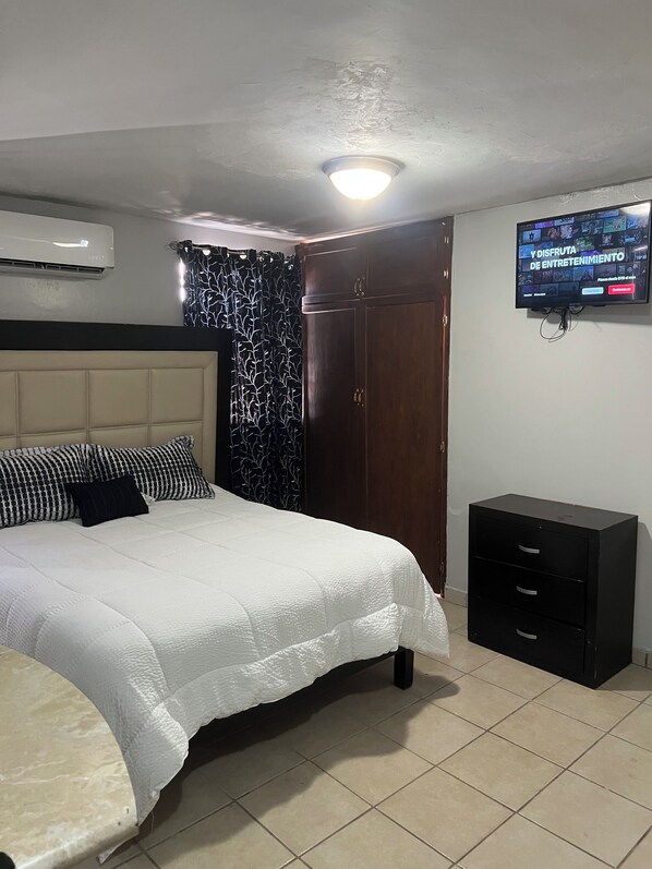 WiFi, bed sheets