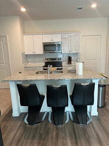 3bedroom 2bathroom house in charming area of Princeton a newly built house.