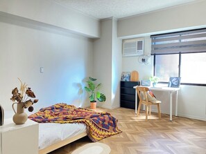 4 bedrooms, WiFi, bed sheets