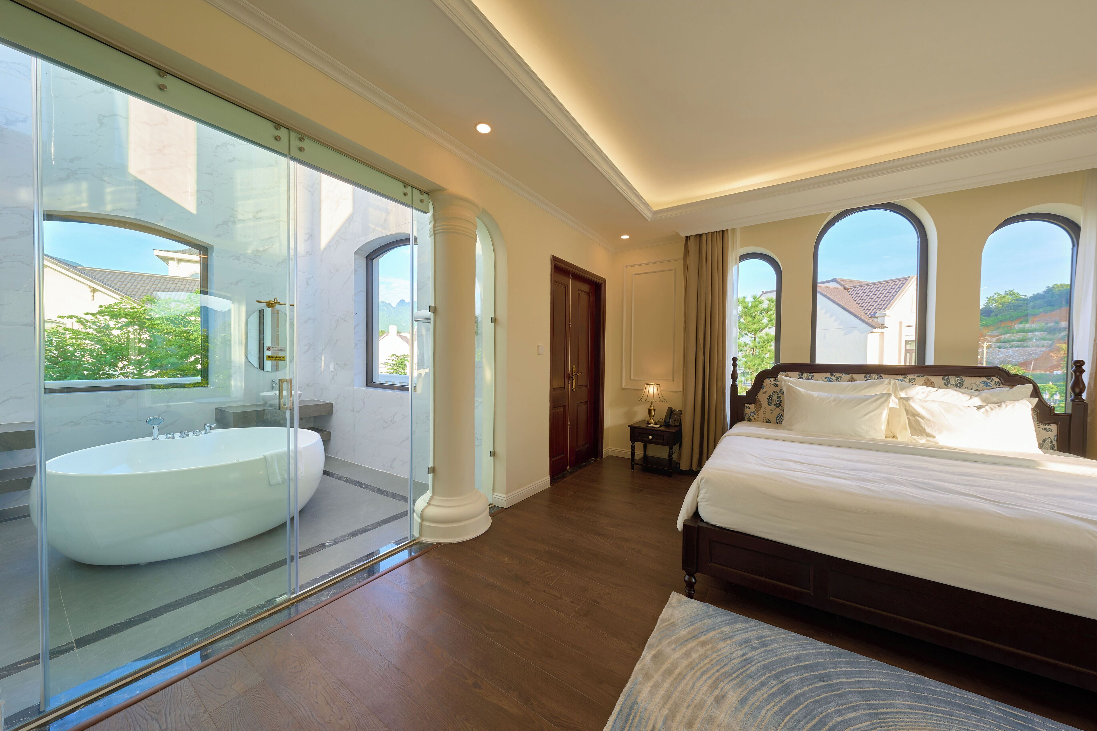 Premium Villa | Minibar, in-room safe, desk, laptop workspace