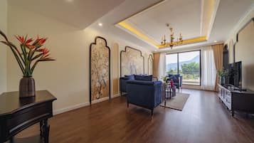 Executive Room | Living area