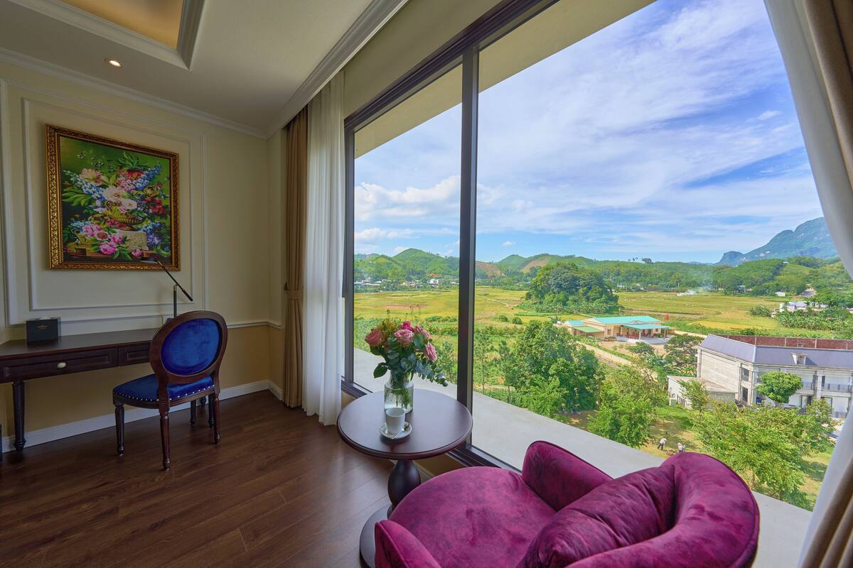Deluxe Double Room, Garden View | In-room safe, free WiFi