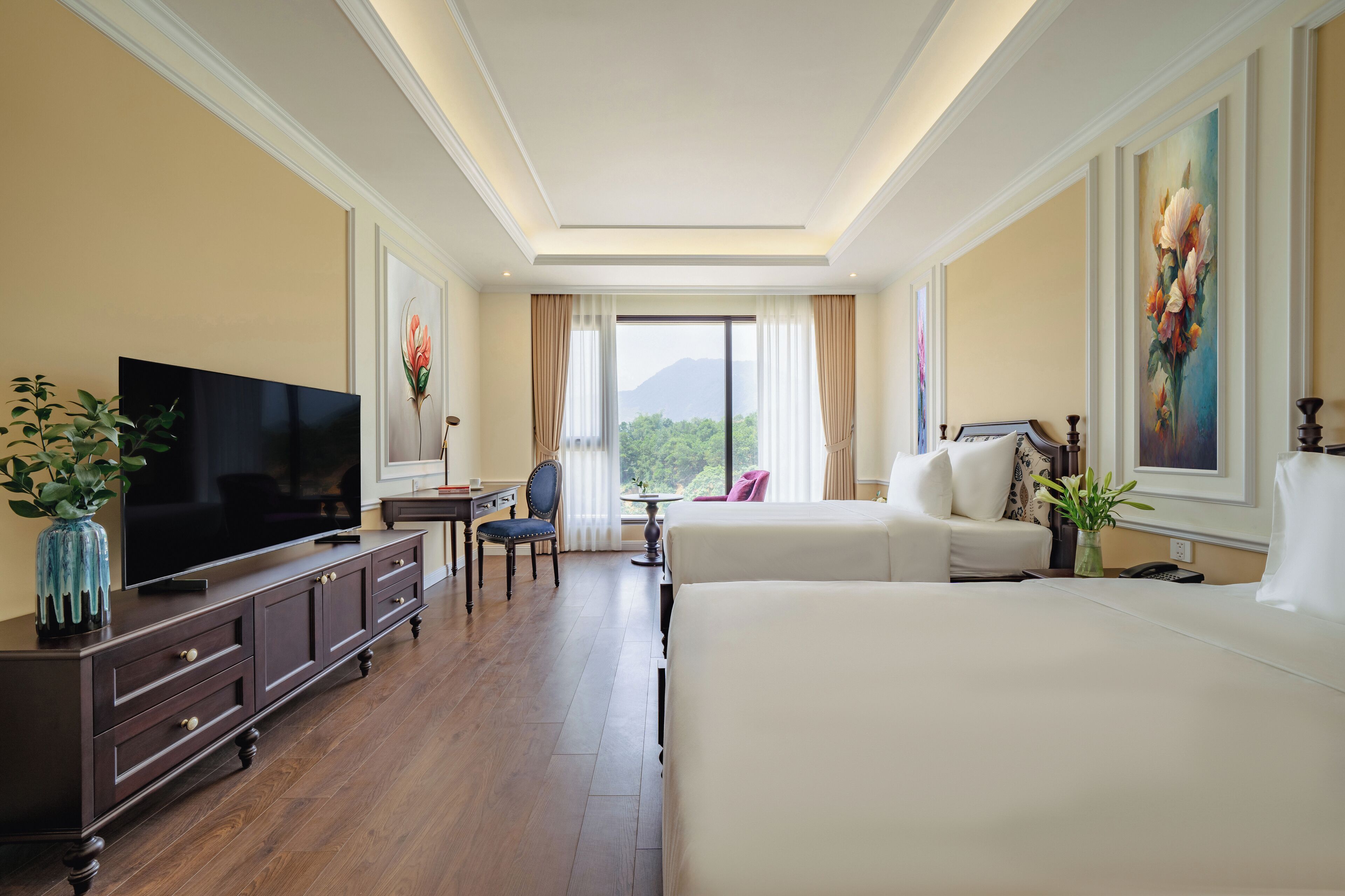 Deluxe Twin Room, Garden View | Minibar, in-room safe, desk, free WiFi