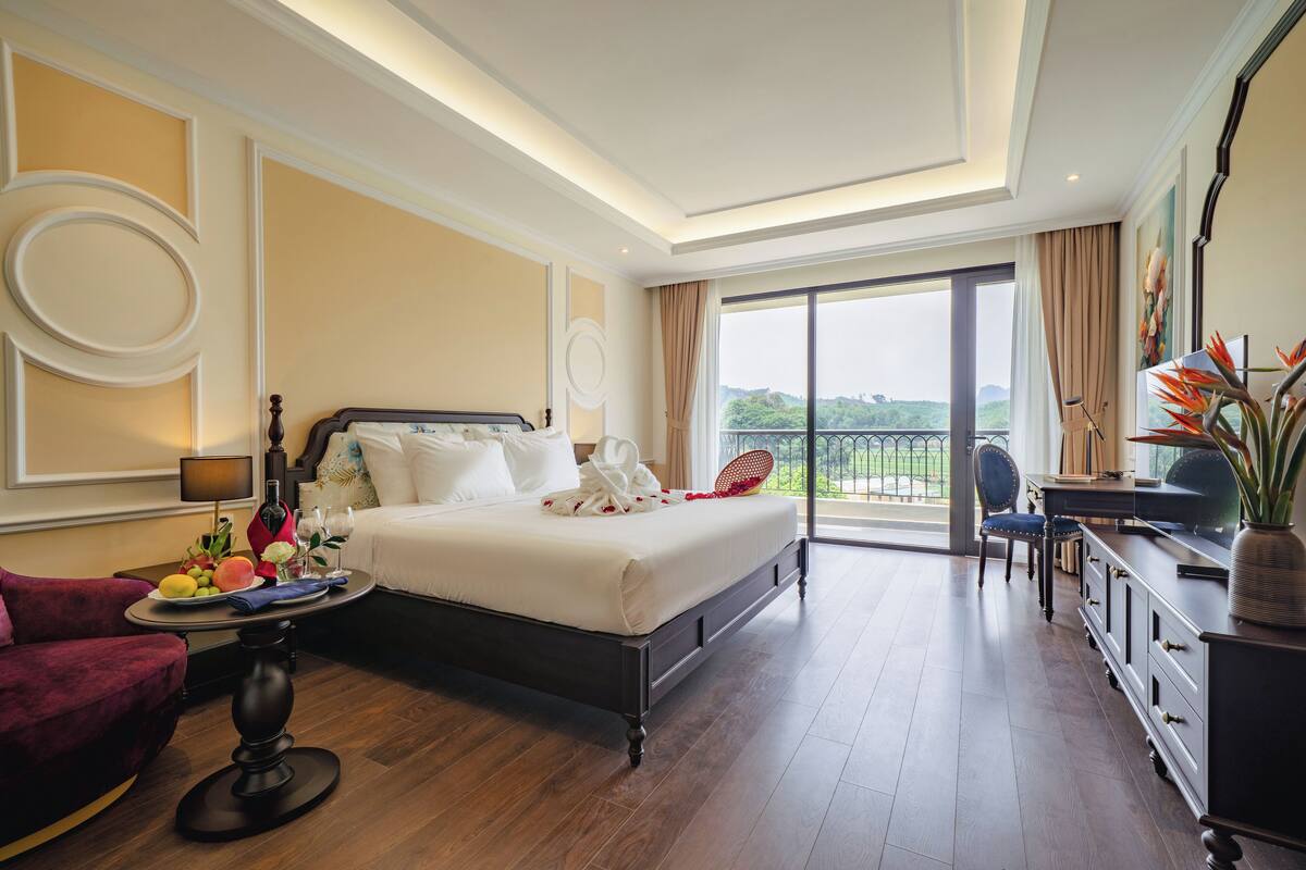 Deluxe Double Room, Balcony | In-room safe, free WiFi