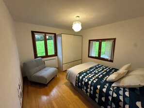 4 chambres, accès Internet, draps fournis