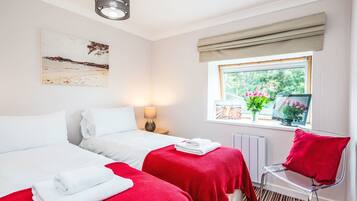 3 bedrooms, Internet