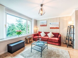 TV, fireplace - Highland Cottage by Interhome (Drumnadrochit)