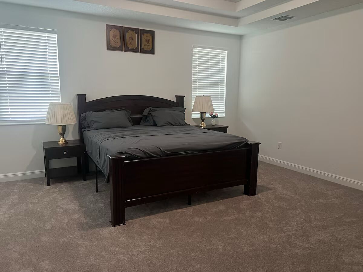 5 dormitorios, Internet, ropa de cama