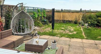 1 bedroom accommodation in St Athan , near Cardiff