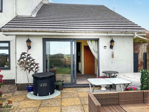 1 bedroom accommodation in St Athan , near Cardiff