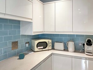 Dishwasher, highchair