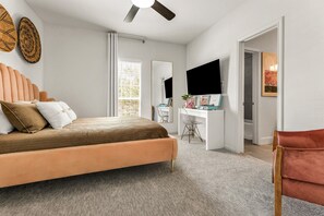 4 dormitoris, planxa i posts de planxar, wifi i roba de llit 