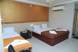 Luxury Triple Room