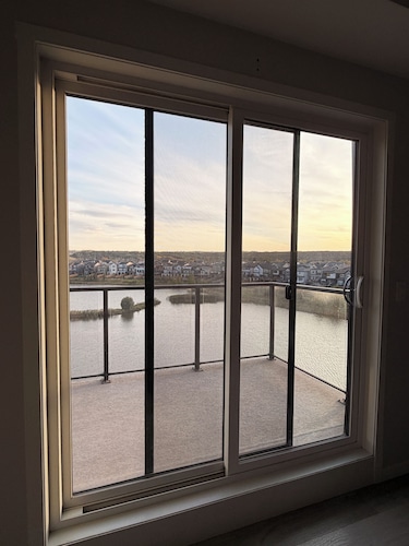 2 Bedroom Condo With Lake View