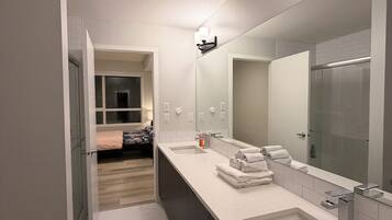 Towels, soap, shampoo, toilet paper