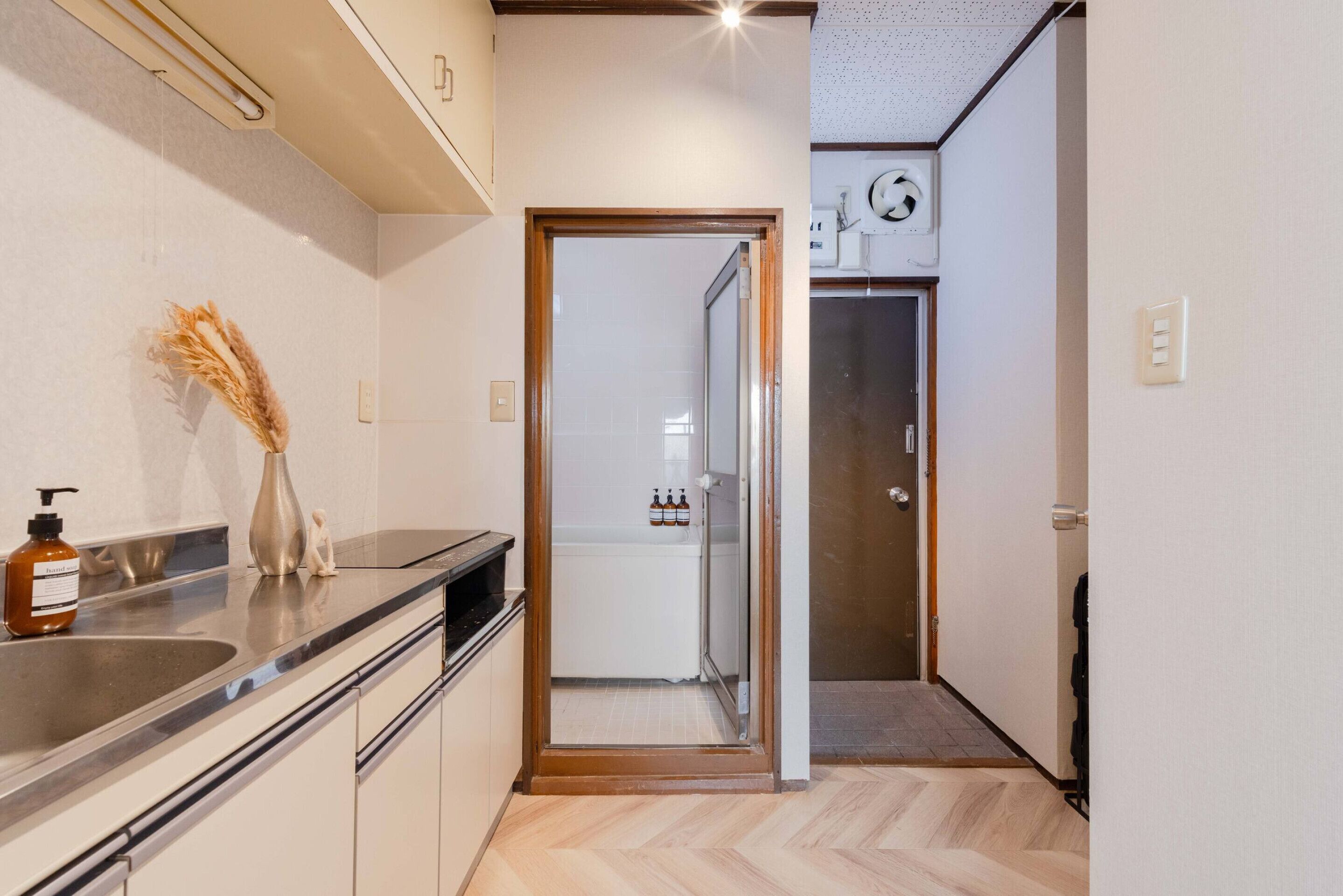 Apartament bàsic, no fumadors, vistes a la ciutat | Cuina privada