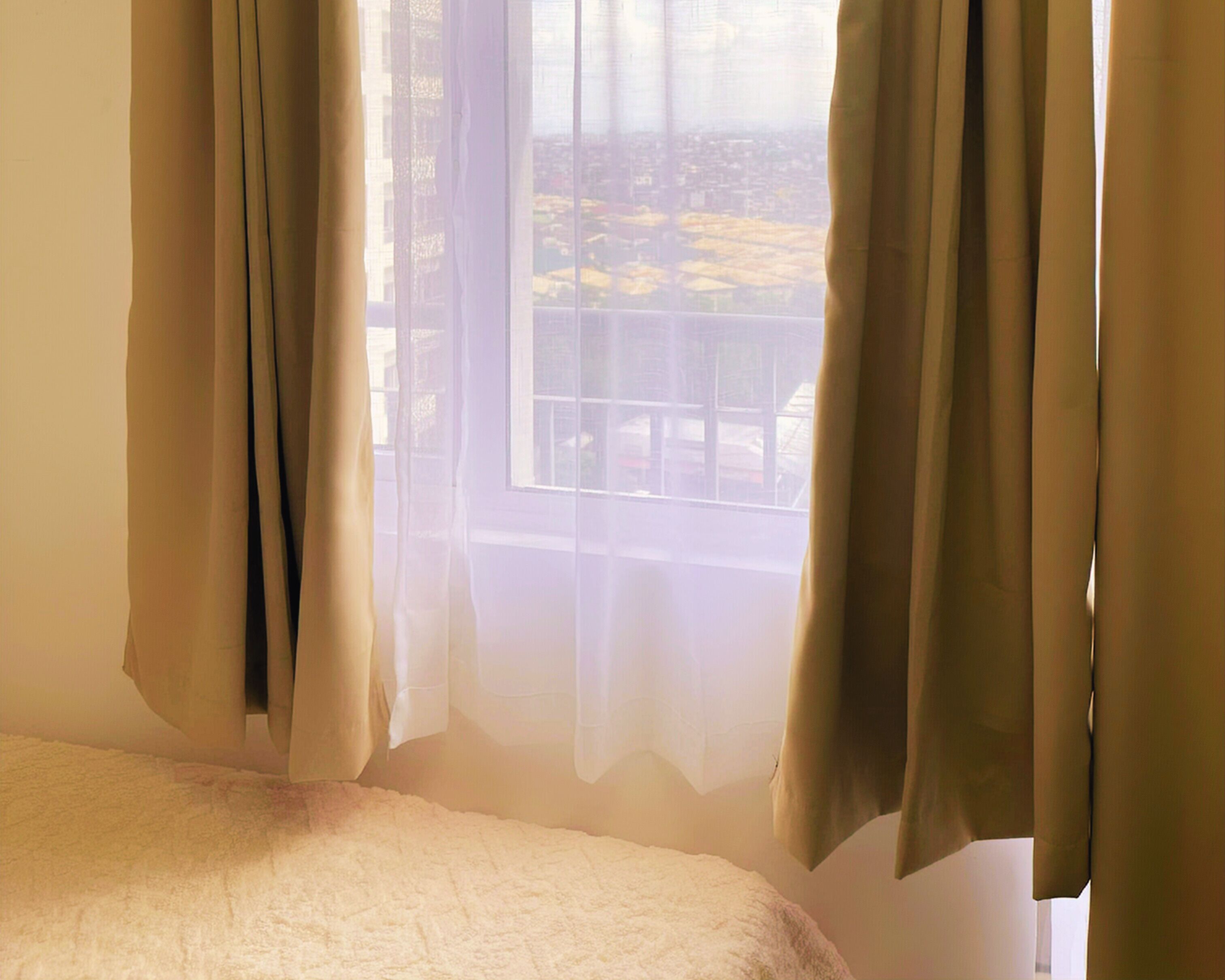 Cortinas blackout, tabla de planchar con plancha y wifi gratis 