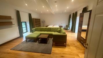 3 Schlafzimmer, Bügeleisen/Bügelbrett, Internetzugang, Bettwäsche