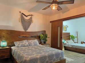 4 bedrooms, iron/ironing board, Internet, bed sheets