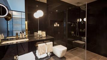 Regadera, regadera tipo lluvia, amenidades de baño de diseñador