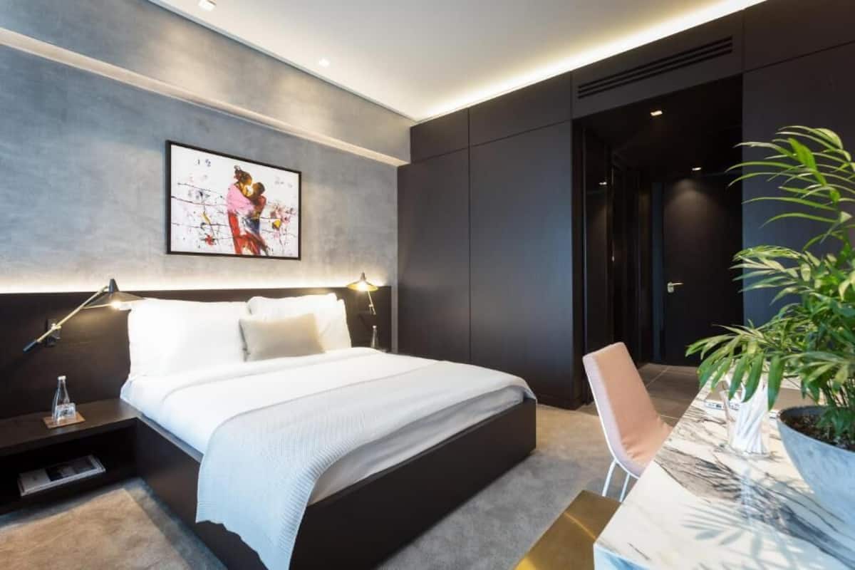 Deluxe Double Room, Garden View