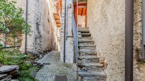 Property grounds - Stone House by Interhome (Gera Lario)