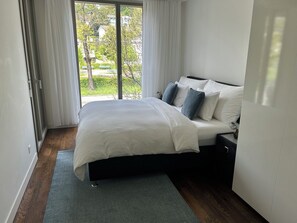 3 室のベッドルーム、アイロン / アイロン台、WiFi、ベッドシーツ