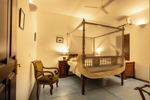 Deluxe Villa, Balcony, City View | Desk, laptop workspace, iron/ironing board, free WiFi