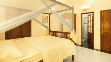 ファミリー ヴィラ バルコニー パーシャルシービュー | デスク、ノートパソコン用作業スペース、アイロン / アイロン台、WiFi (無料)