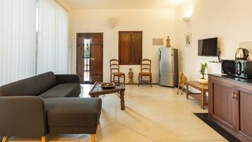 Egyptian cotton sheets, premium bedding, desk, laptop workspace