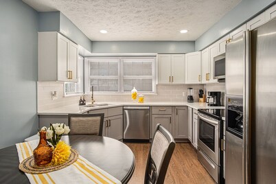 Charming & Spacious 5-Bedroom Centrally Located