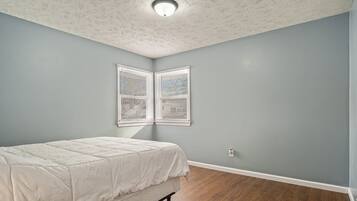 5 chambres, fer et planche Ă  repasser, Wi-Fi, draps fournis