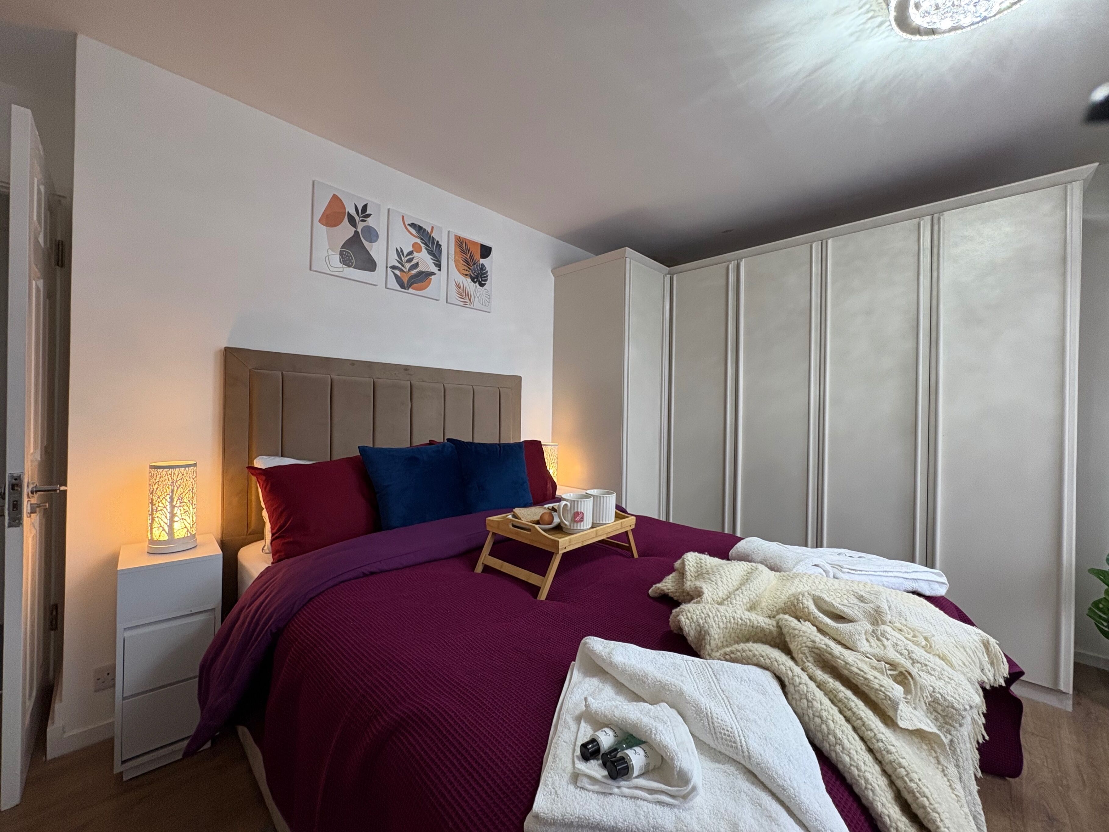 3 bedrooms, iron/ironing board, free WiFi, bed sheets