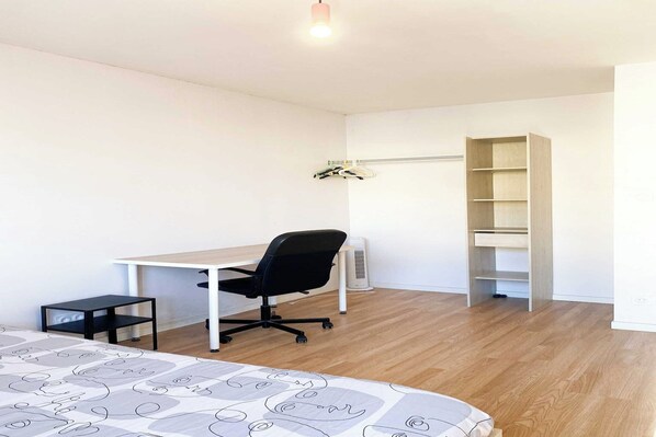 1 bedroom, Internet