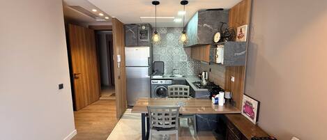 Fridge, microwave, oven, coffee/tea maker