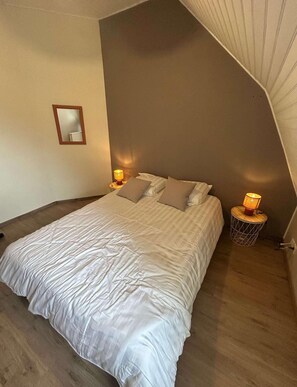 Căn hộ | 3 phòng ngủ, bộ trải giường 