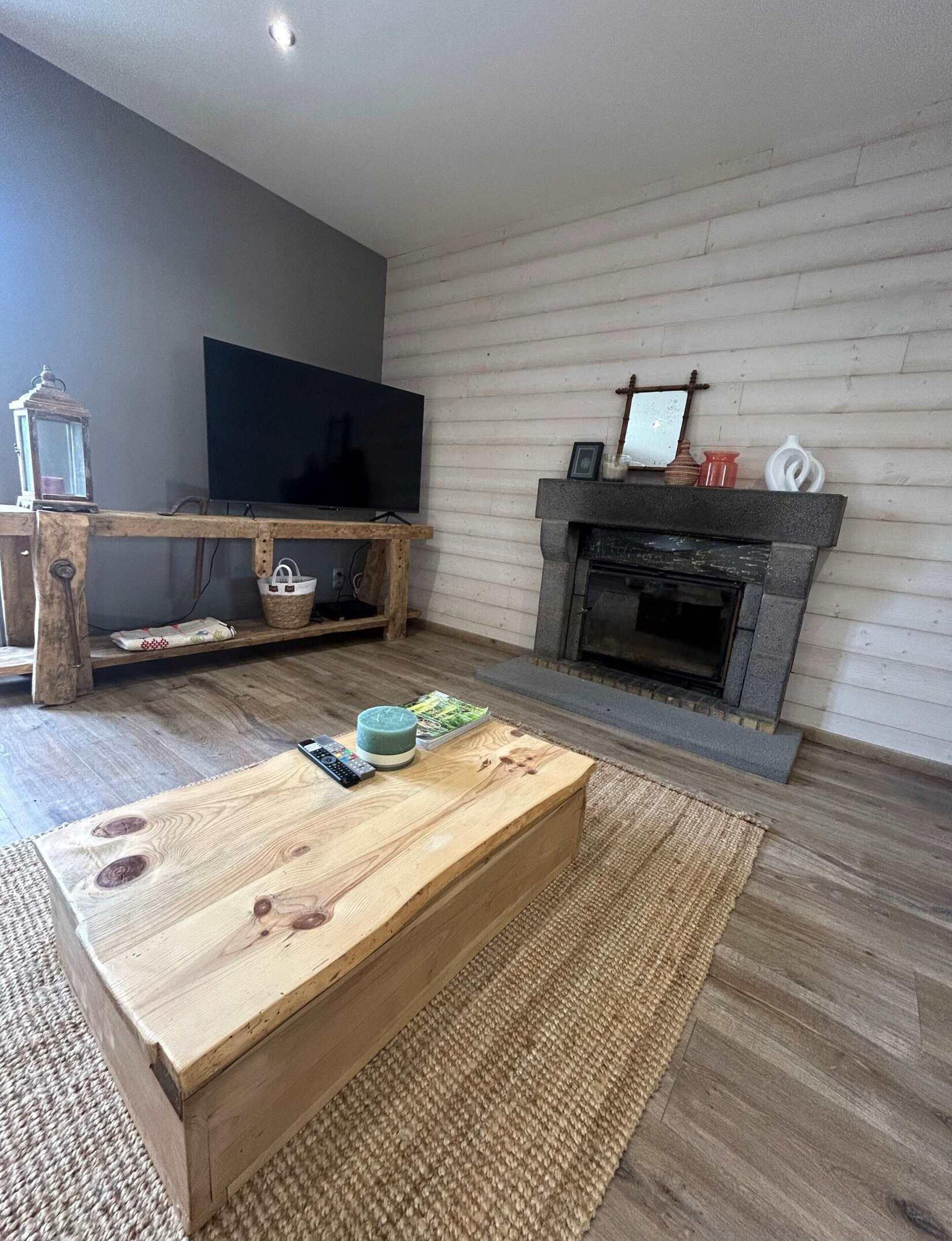 Apartment | Living room