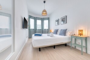 2 bedrooms, desk, iron/ironing board, travel cot
